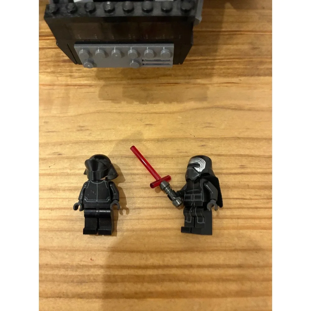 LEGO Star Wars Kylo Ren's Command Shuttle 75104 with Minifigures Set